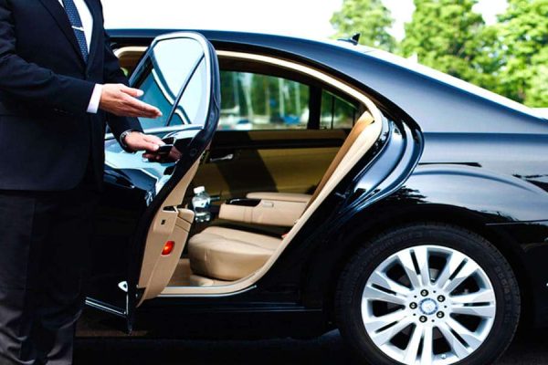 Noleggiatori-auto-con-conducente-contro-la-norma_-250-imprese-in-Fvg-a-rischio-2